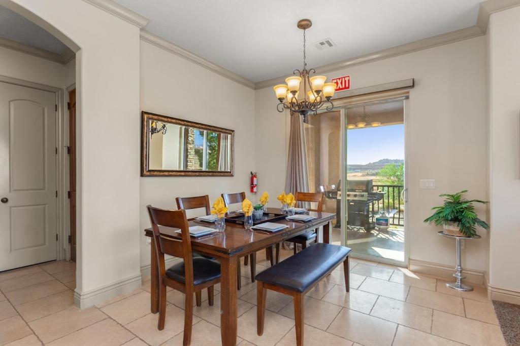 Coral Springs Resort H2 Brand New Home, Community Pool, Outdoor Fireplace, And Near Sand Hollow Washington Bagian luar foto