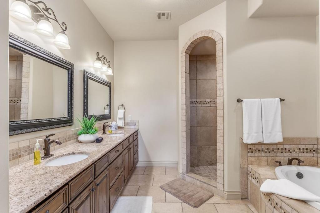 Coral Springs Resort H2 Brand New Home, Community Pool, Outdoor Fireplace, And Near Sand Hollow Washington Bagian luar foto