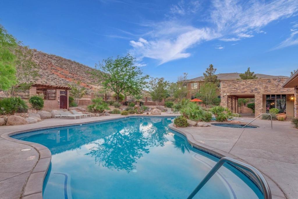 Coral Springs Resort H2 Brand New Home, Community Pool, Outdoor Fireplace, And Near Sand Hollow Washington Bagian luar foto